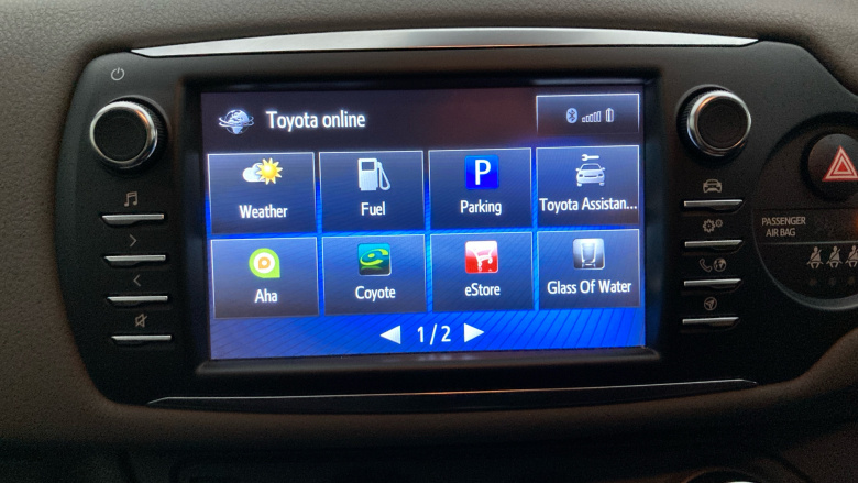 Toyota Yaris 1.5 VVT-i Icon Tech 5dr Petrol Hatchback